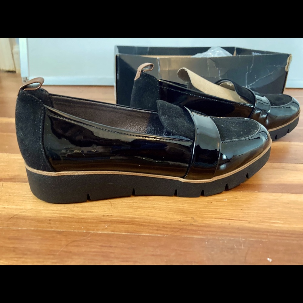 Brand new! Dr Scholl’s memory foam loafers